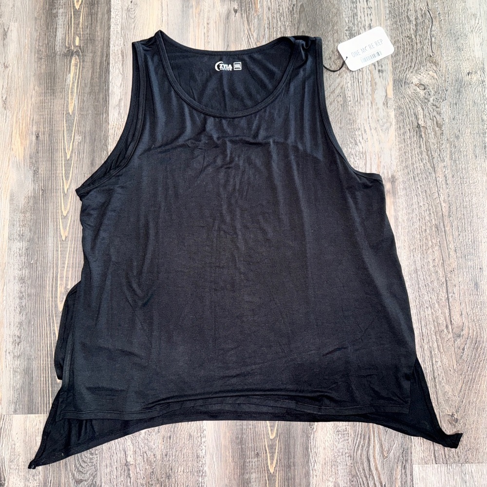 NWT Zyia Active Black Long Finesse Slit Tank (1226), Size XXXXL